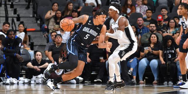 pg电子官网-休赛期主帅开小灶 新赛季状元郎将季后赛视作目标